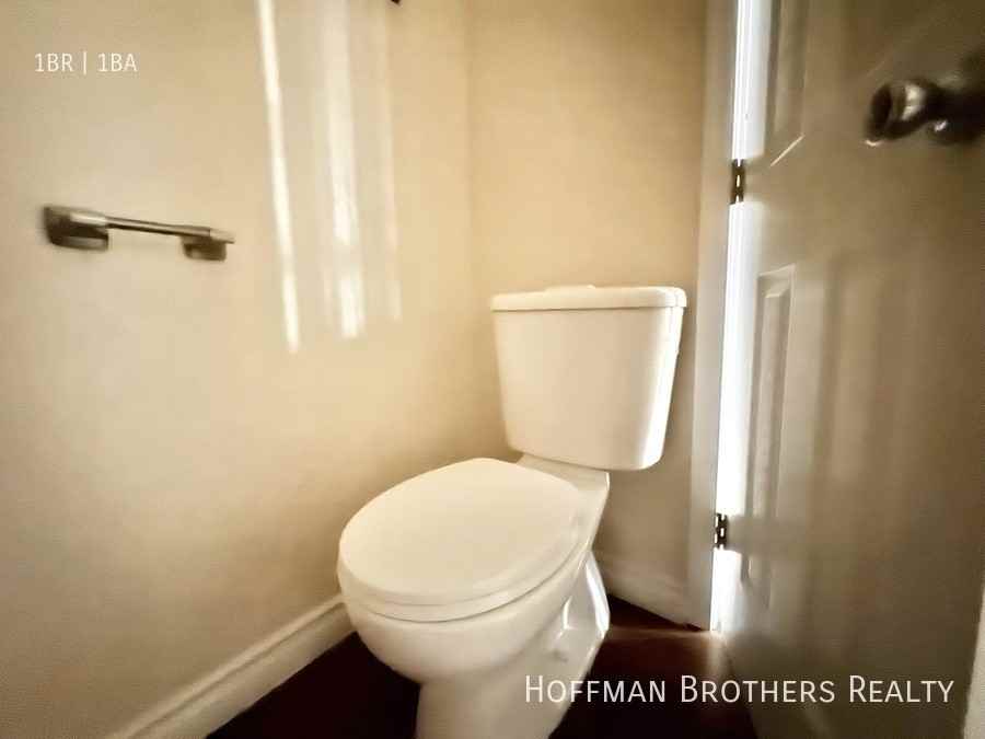 6727 Woodley Ave #12 - Photo 5 of 7