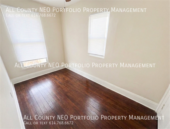 908 Ellsworth Ave - Photo 7 of 12