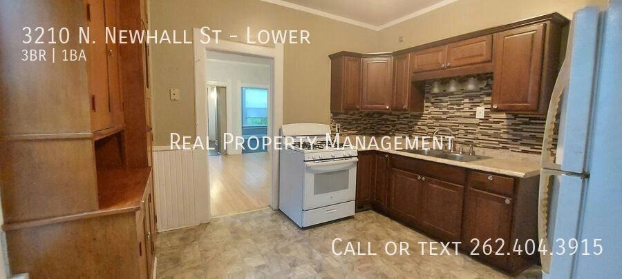 3210 N Newhall St - Photo 3 of 18