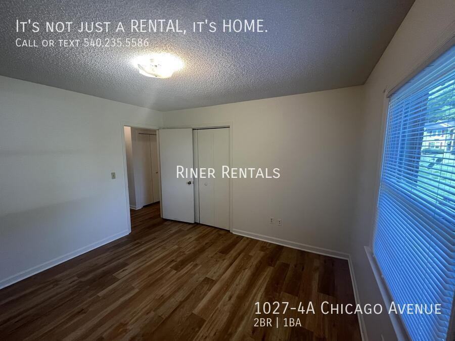 1027 Chicago Ave Apt 4a - Photo 5 of 8