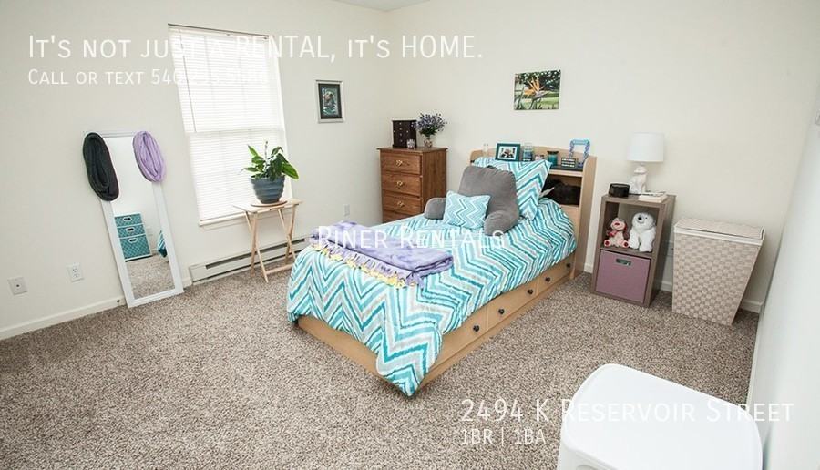 2494 Reservoir St Apt K - Photo 2 of 11