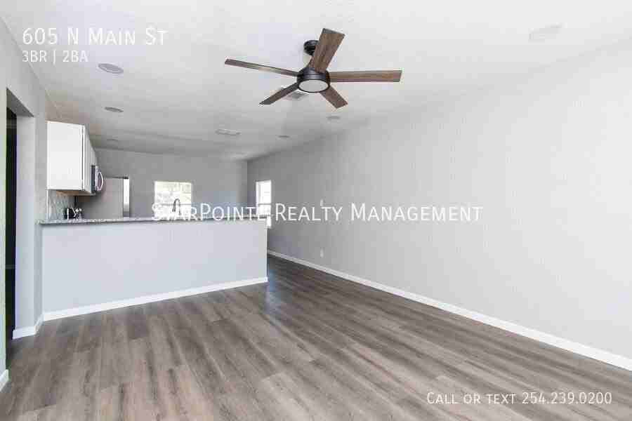 605 N Main St - Photo 4 of 20