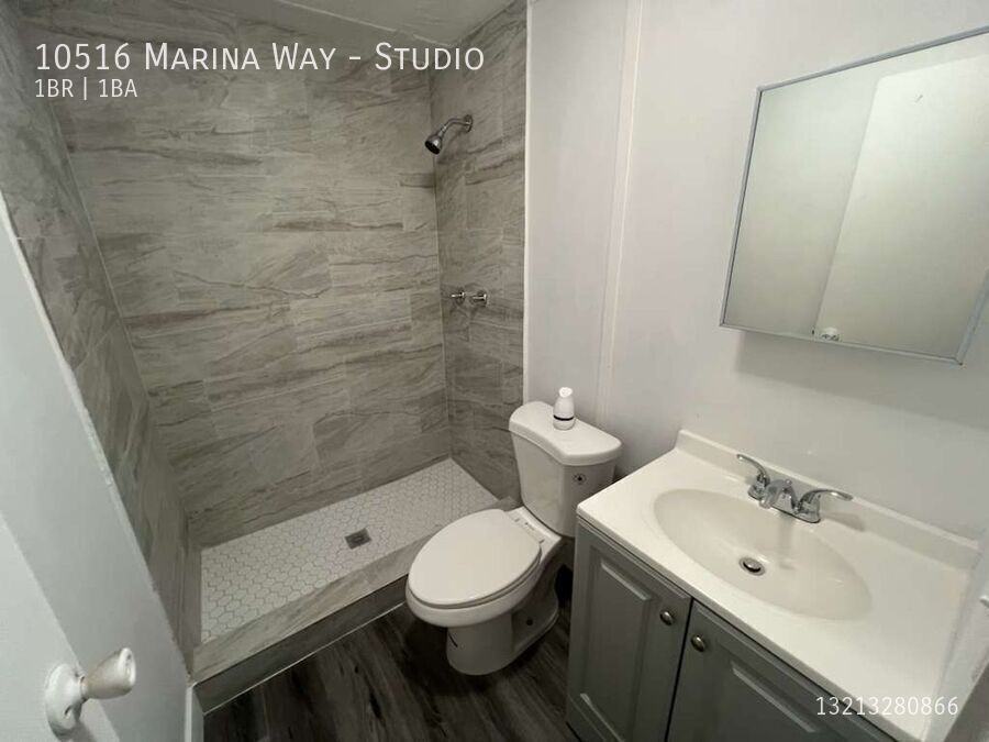 10516 Marina Way - Photo 3 of 4