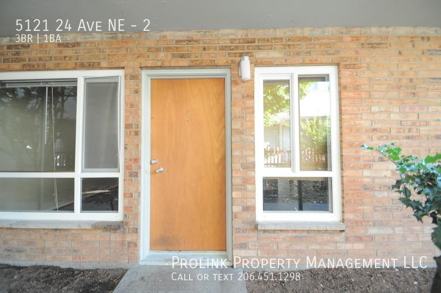 5121 24th Ave Ne #2 - Photo 3 of 14