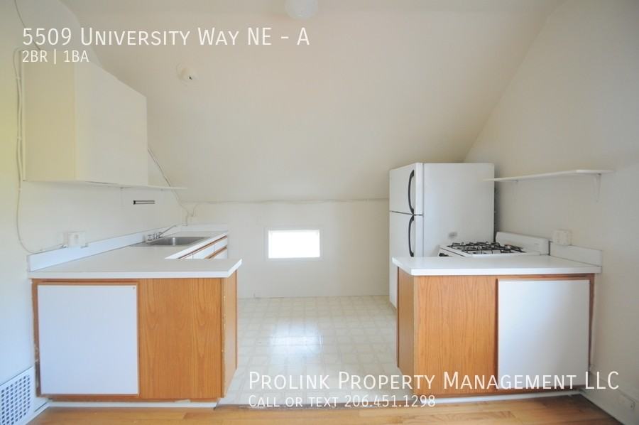 5509 University Way Ne #A - Photo 3 of 12