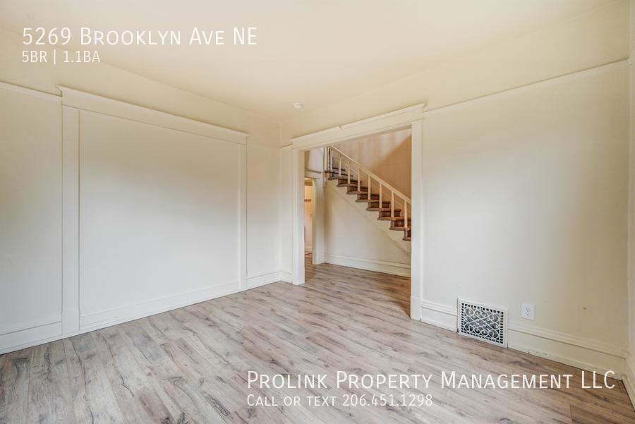 5269 Brooklyn Ave Ne - Photo 2 of 22