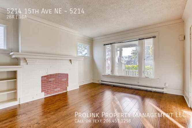 5214 15th Ave Ne #5214 - Photo 3 of 10