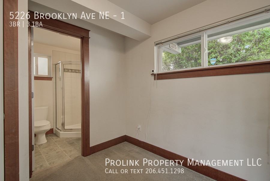 5226 Brooklyn Ave Ne #1 - Photo 5 of 15