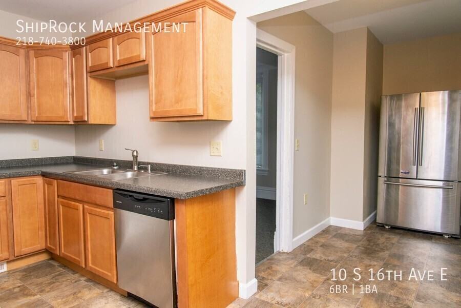 10 S 16th Ave E - Photo 6 of 10