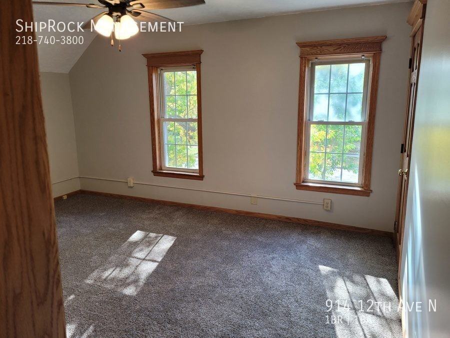 914 12th Ave N - Photo 3 of 4