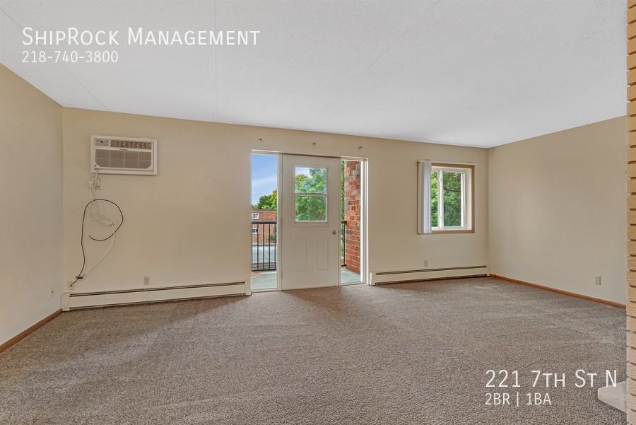 317 7th St N #59 - Photo 7 of 9