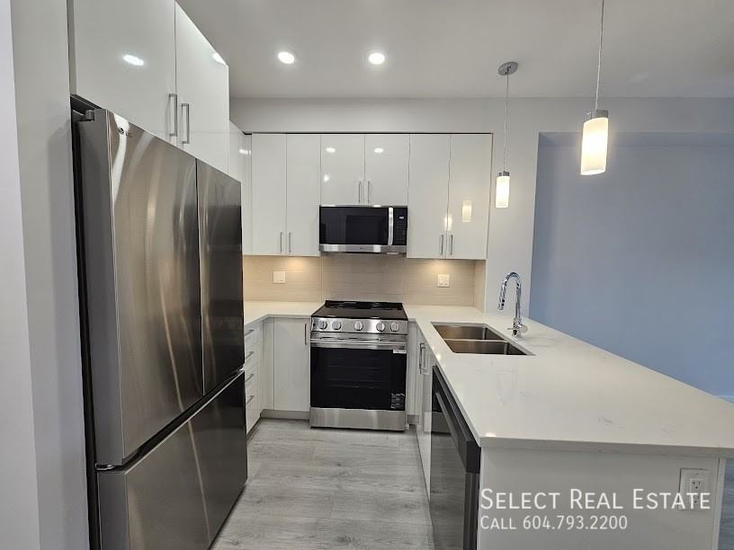 33886 Pine St #520 - Photo 2 of 18