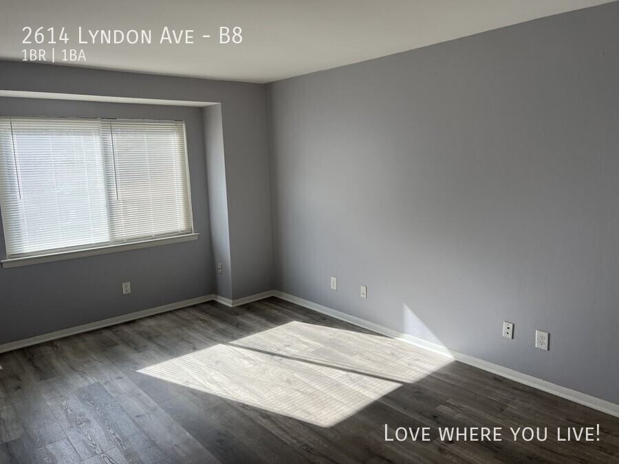 2614 Lyndon Ave #B8 - Photo 4 of 15