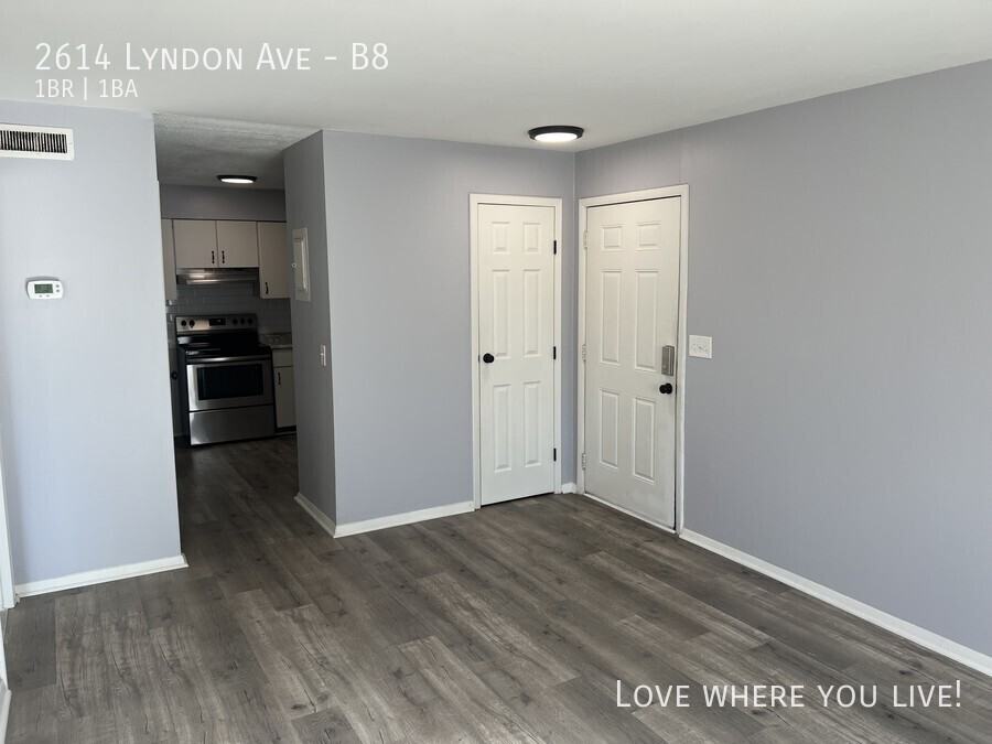 2614 Lyndon Ave #B8 - Photo 7 of 15