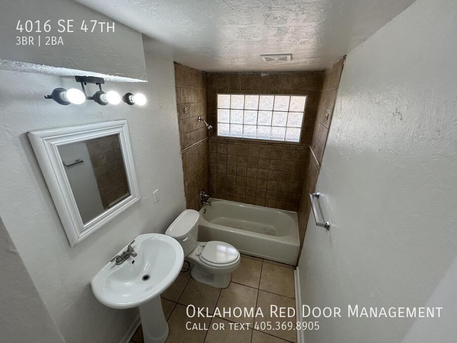 4016 Se 47th St - Photo 4 of 19