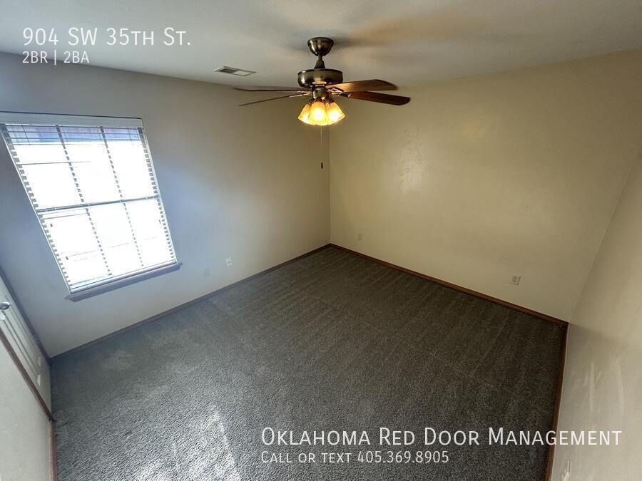 904 Sw 35th St - Photo 5 of 18