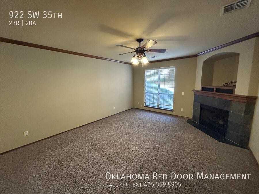 922 Sw 35th St - Photo 3 of 18