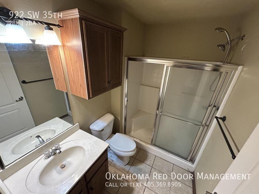 922 Sw 35th St - Photo 5 of 18