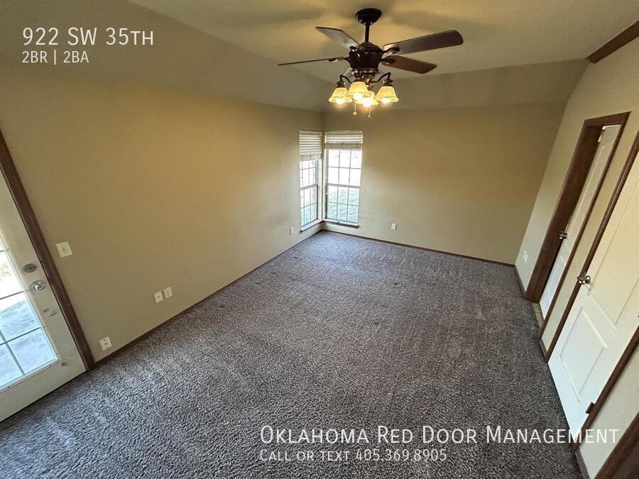 922 Sw 35th St - Photo 6 of 18