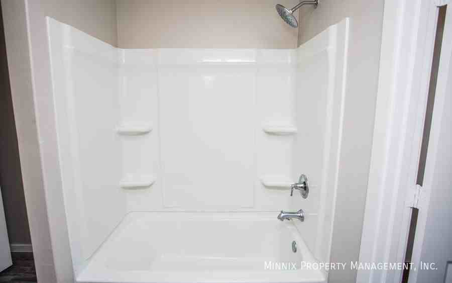 1924 Langford Ave #A - Photo 5 of 34