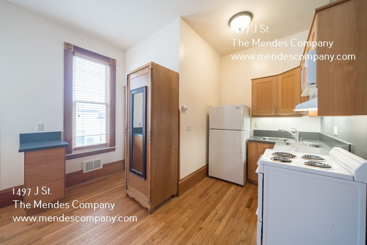 1497 J St - Photo 4 of 16