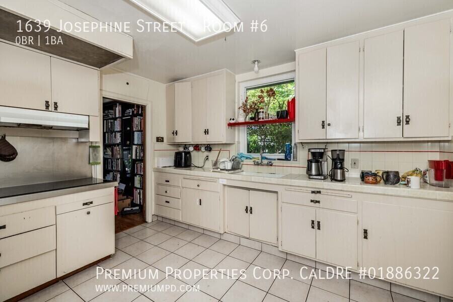 1639 Josephine St #6 - Photo 7 of 18