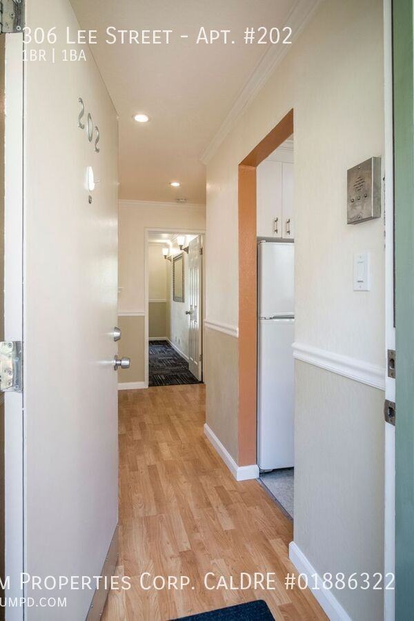 306 Lee St #202 - Photo 5 of 50