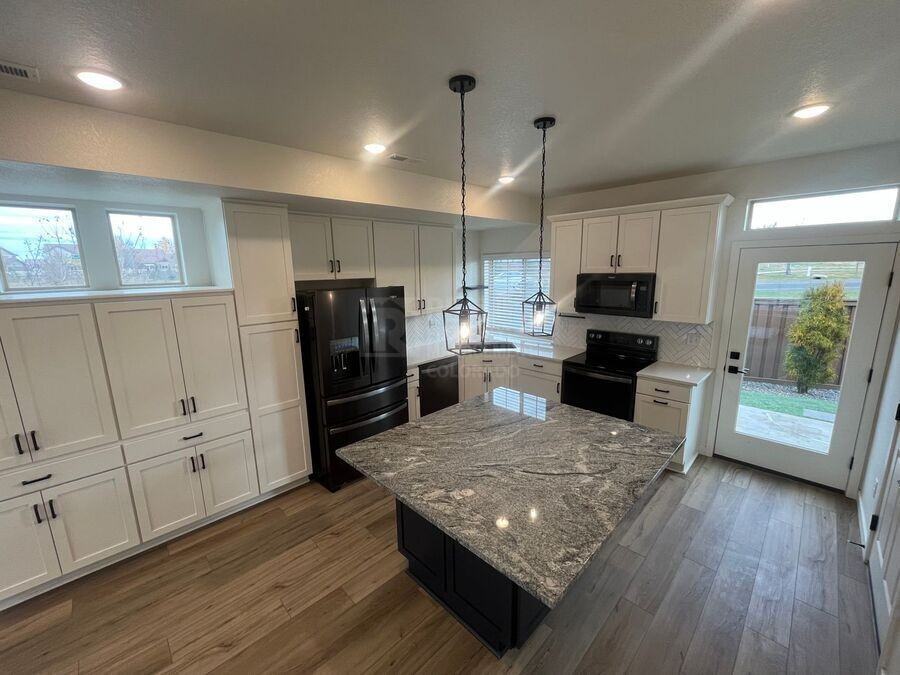 3650 Pinonwood Ct - Photo 3 of 14