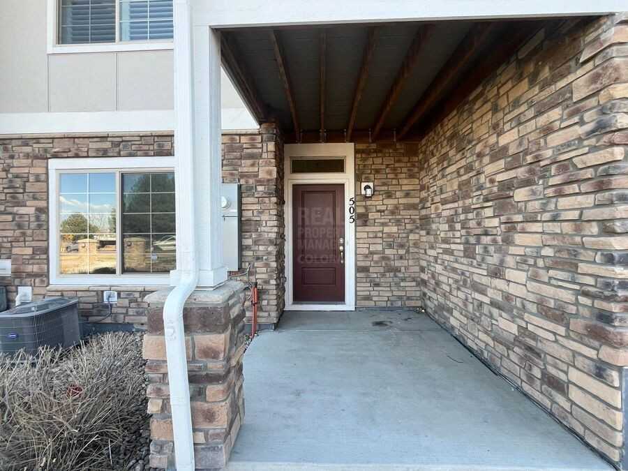 811 E 98th Ave #505 - Photo 2 of 17