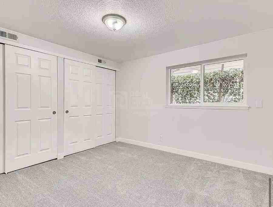 7110 E 63rd Ave - Photo 5 of 14