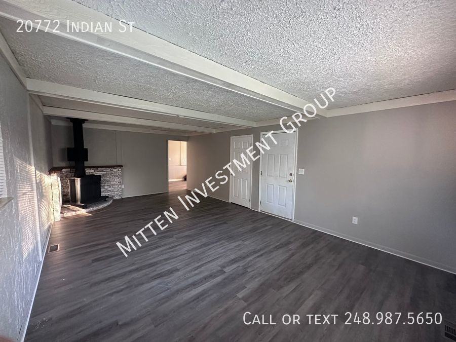 20772 Indian St - Photo 3 of 19