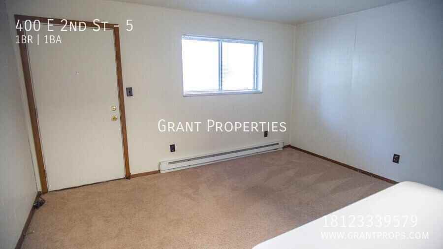 400 E 2nd St #5 - Photo 5 of 29