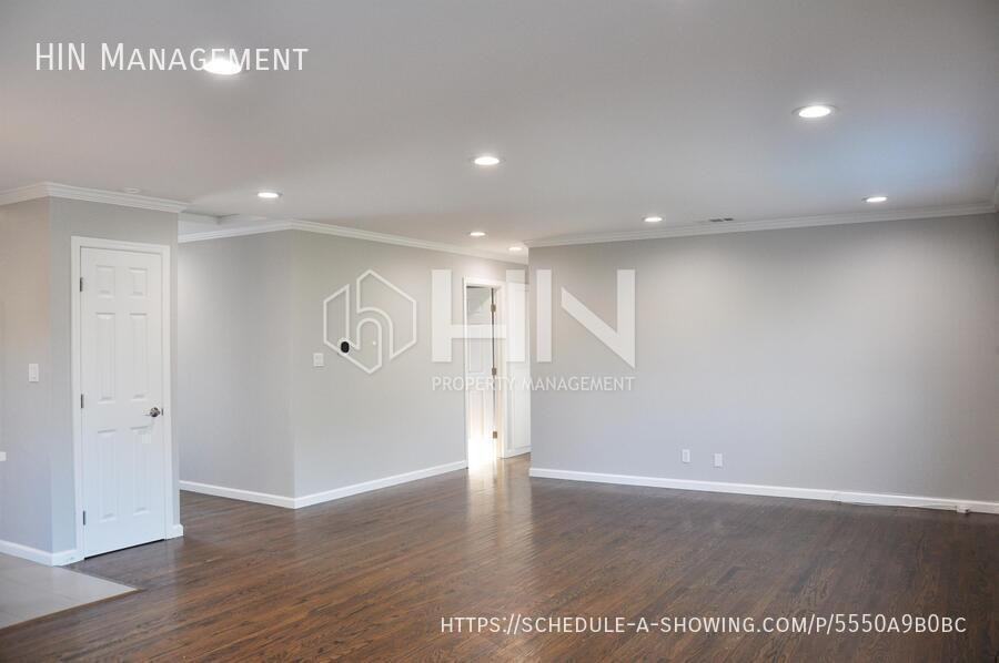 5756 Antone Rd - Photo 7 of 15