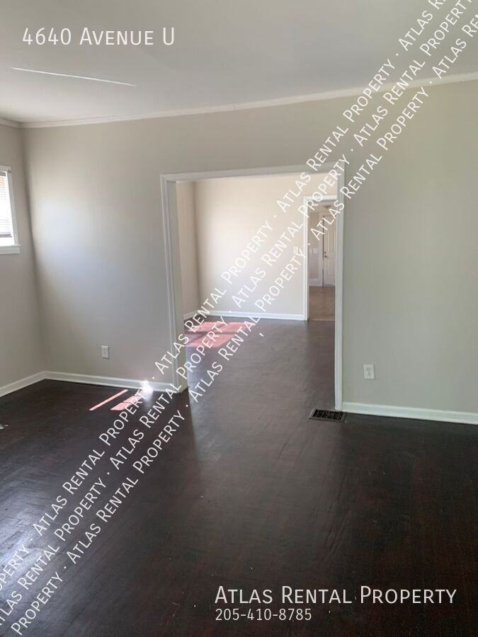 4640 Avenue U - Photo 3 of 15