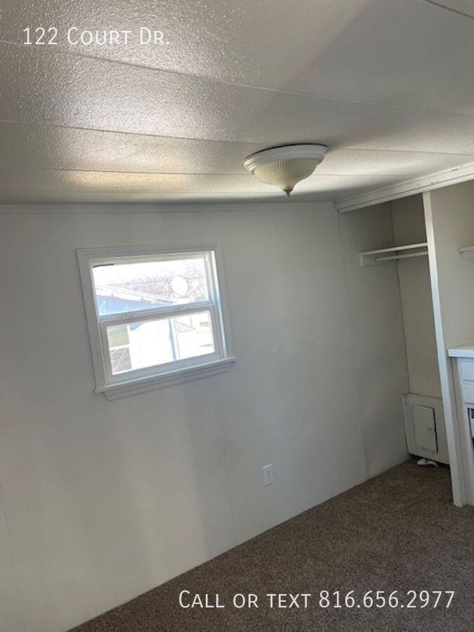 122 Court Dr - Photo 5 of 34