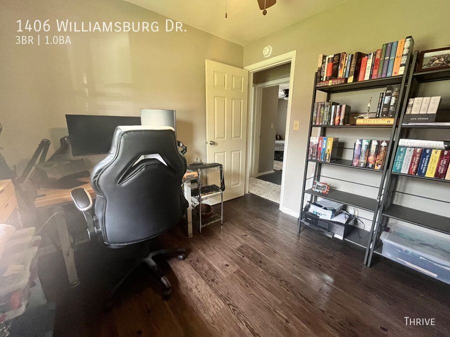 1406 Williamsburg Dr - Photo 6 of 10