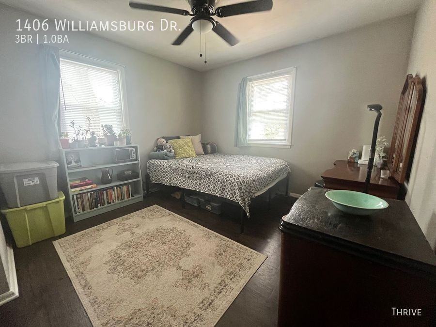 1406 Williamsburg Dr - Photo 7 of 10