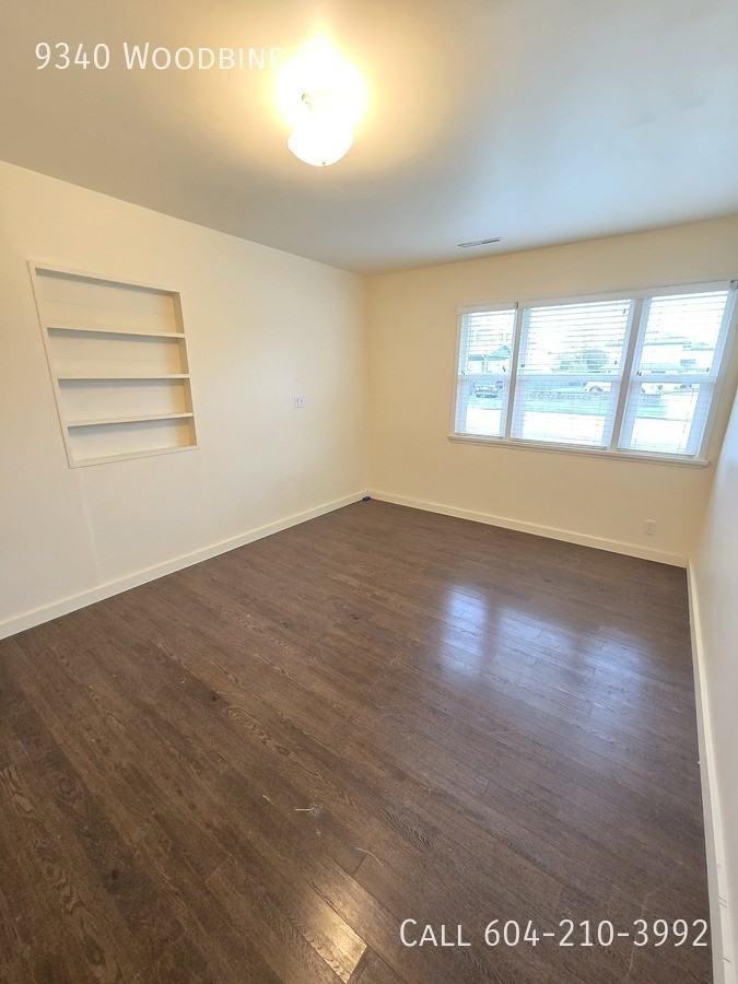 9340 Woodbine St - Photo 5 of 8