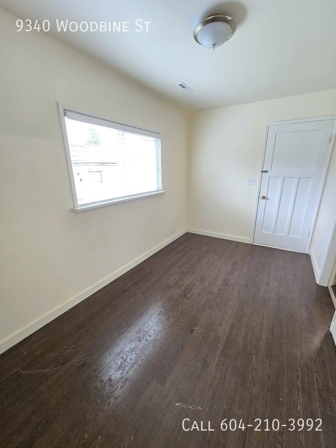 9340 Woodbine St - Photo 6 of 8