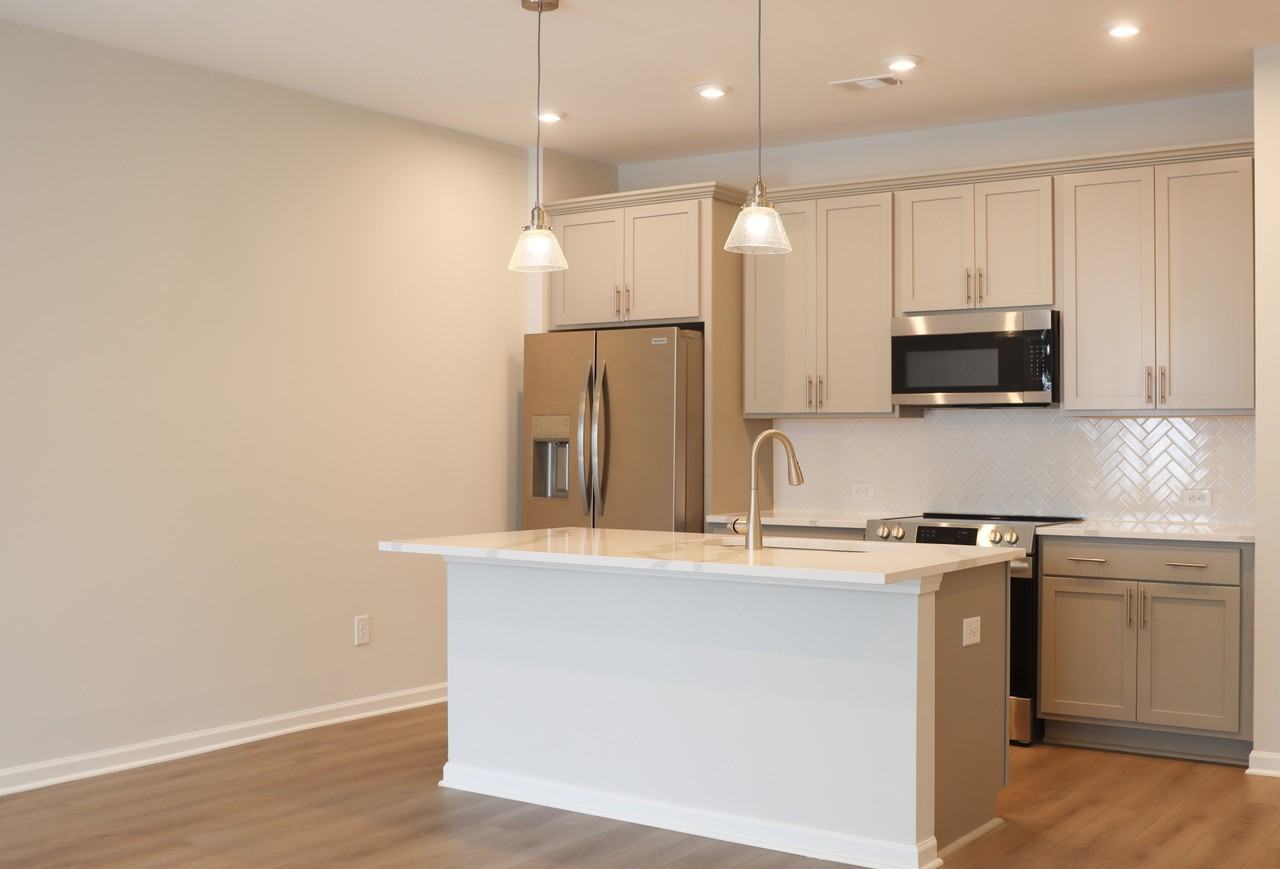 493 Crown Dr #493 - Photo 3 of 14