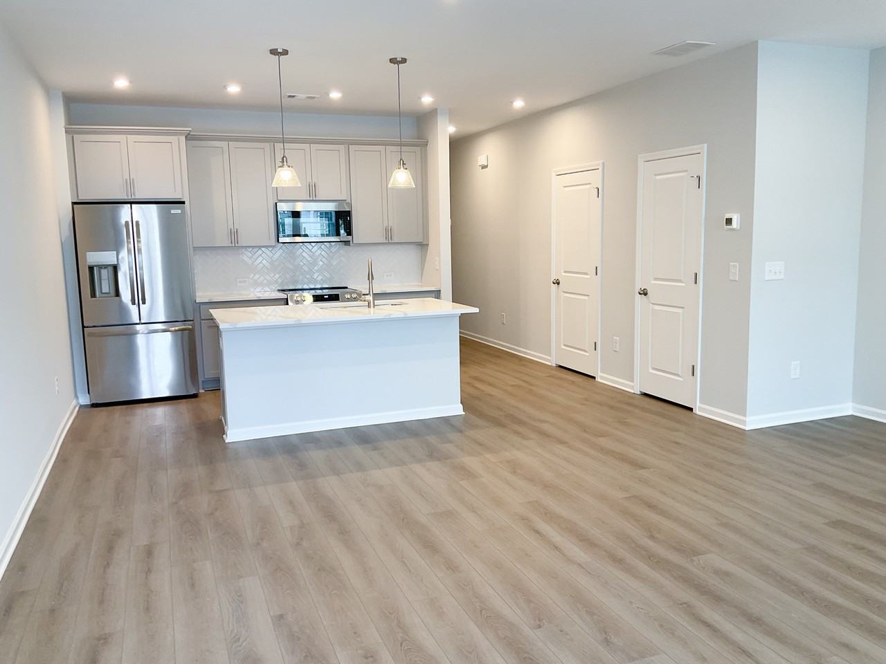 493 Crown Dr #493 - Photo 4 of 14