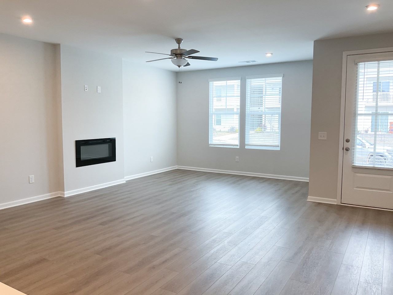 493 Crown Dr #493 - Photo 5 of 14