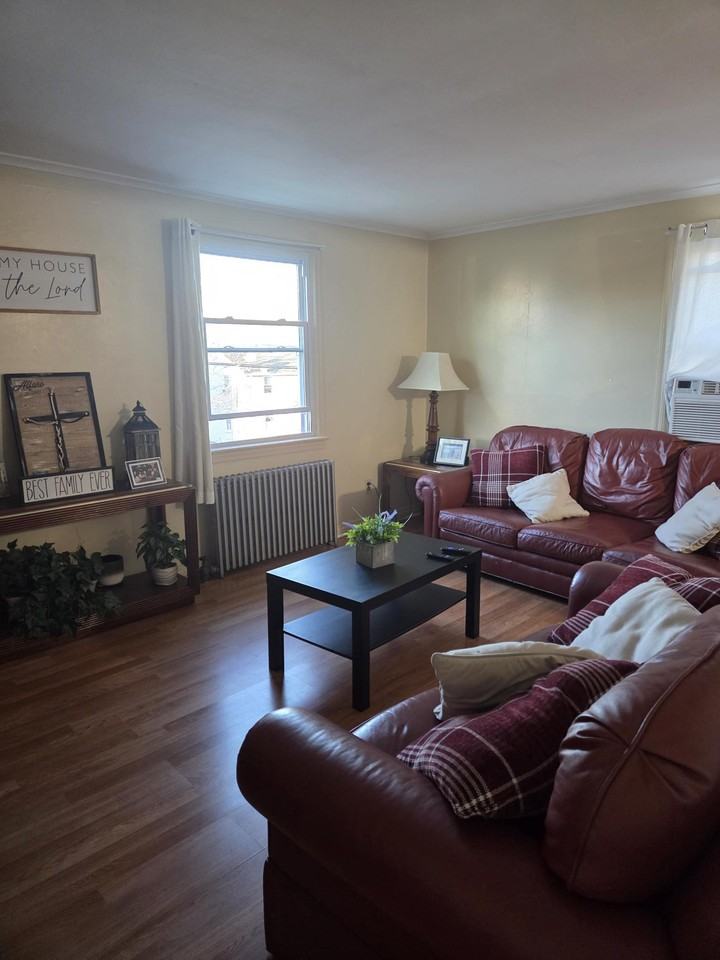 413 Paderewski Ave #2 - Photo 4 of 8