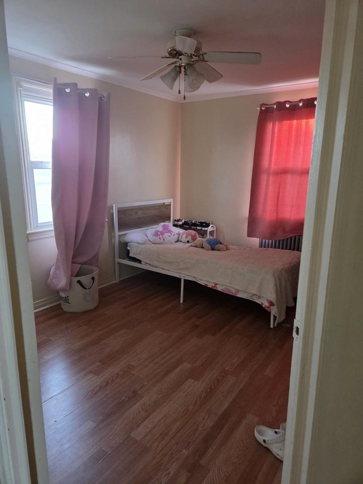 413 Paderewski Ave #2 - Photo 6 of 8