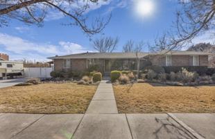 featured image of 2321 W Harvest Ln #1