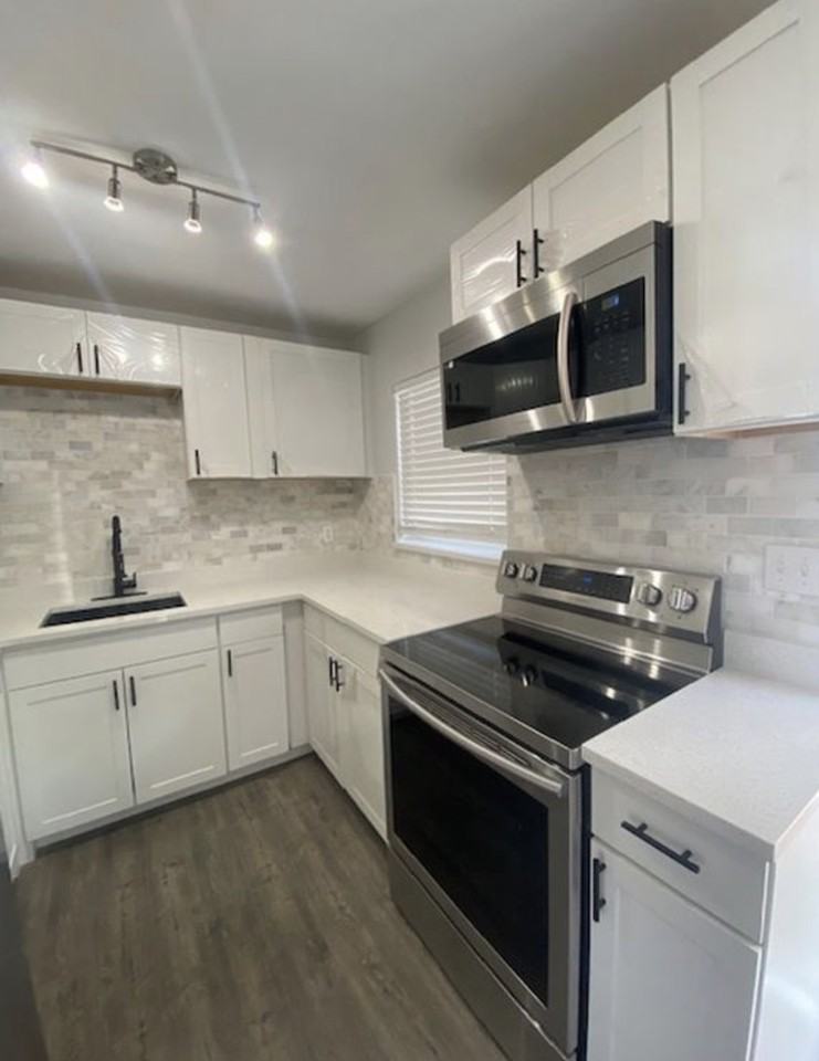 35 W 11th St #NA - Photo 7 of 10