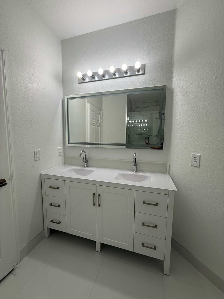 7655 Nw 116th Ave #7655 - Photo 4 of 13