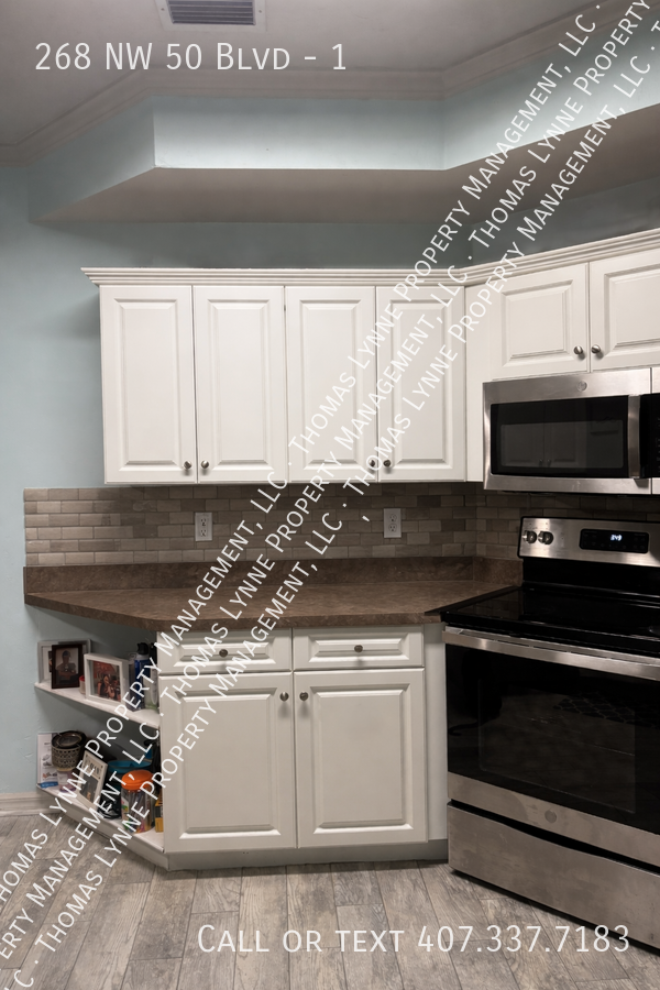 268 Nw 50th Blvd #1 - Photo 2 of 11