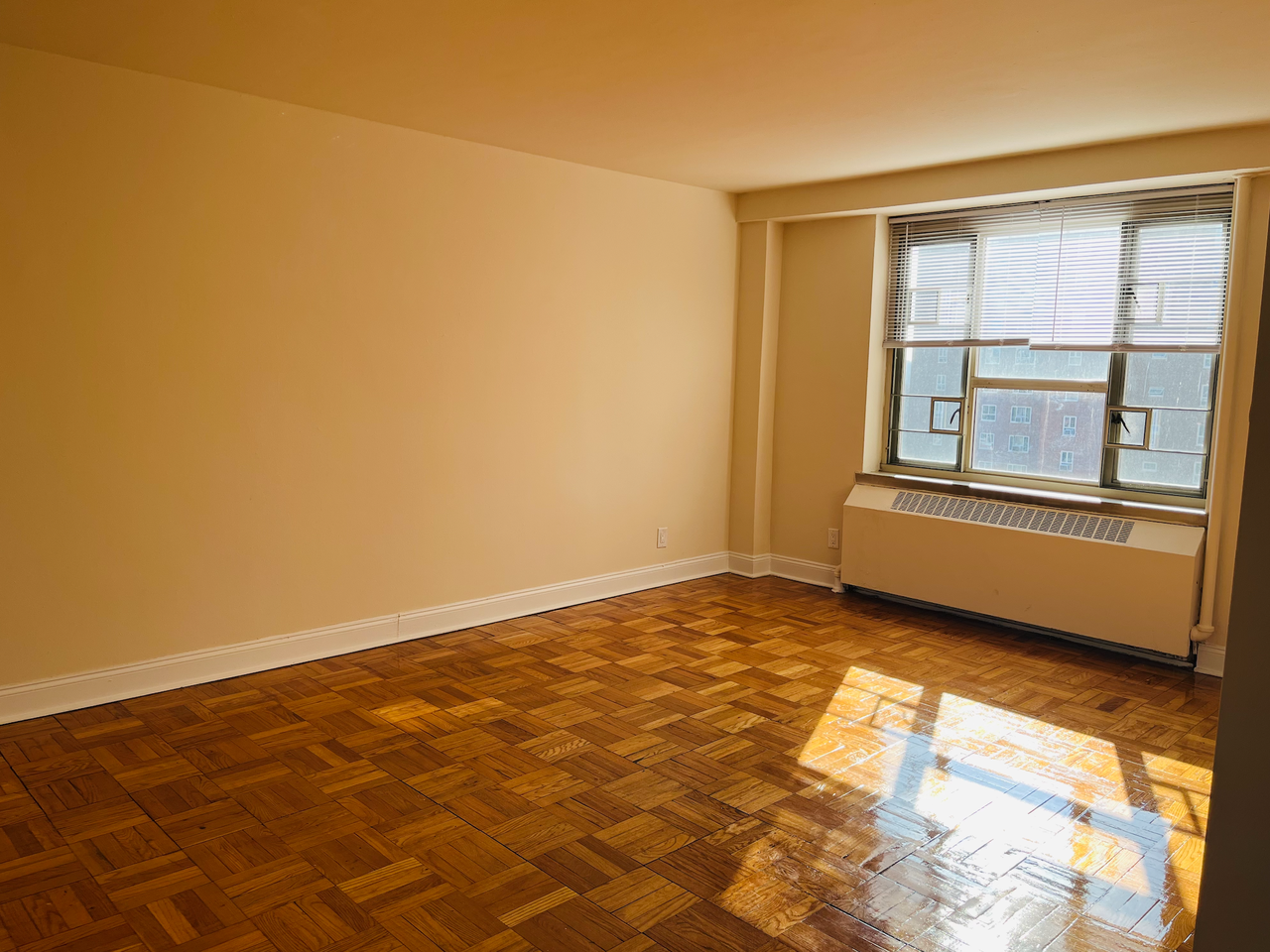 18904 188th St #7G - Photo 3 of 6