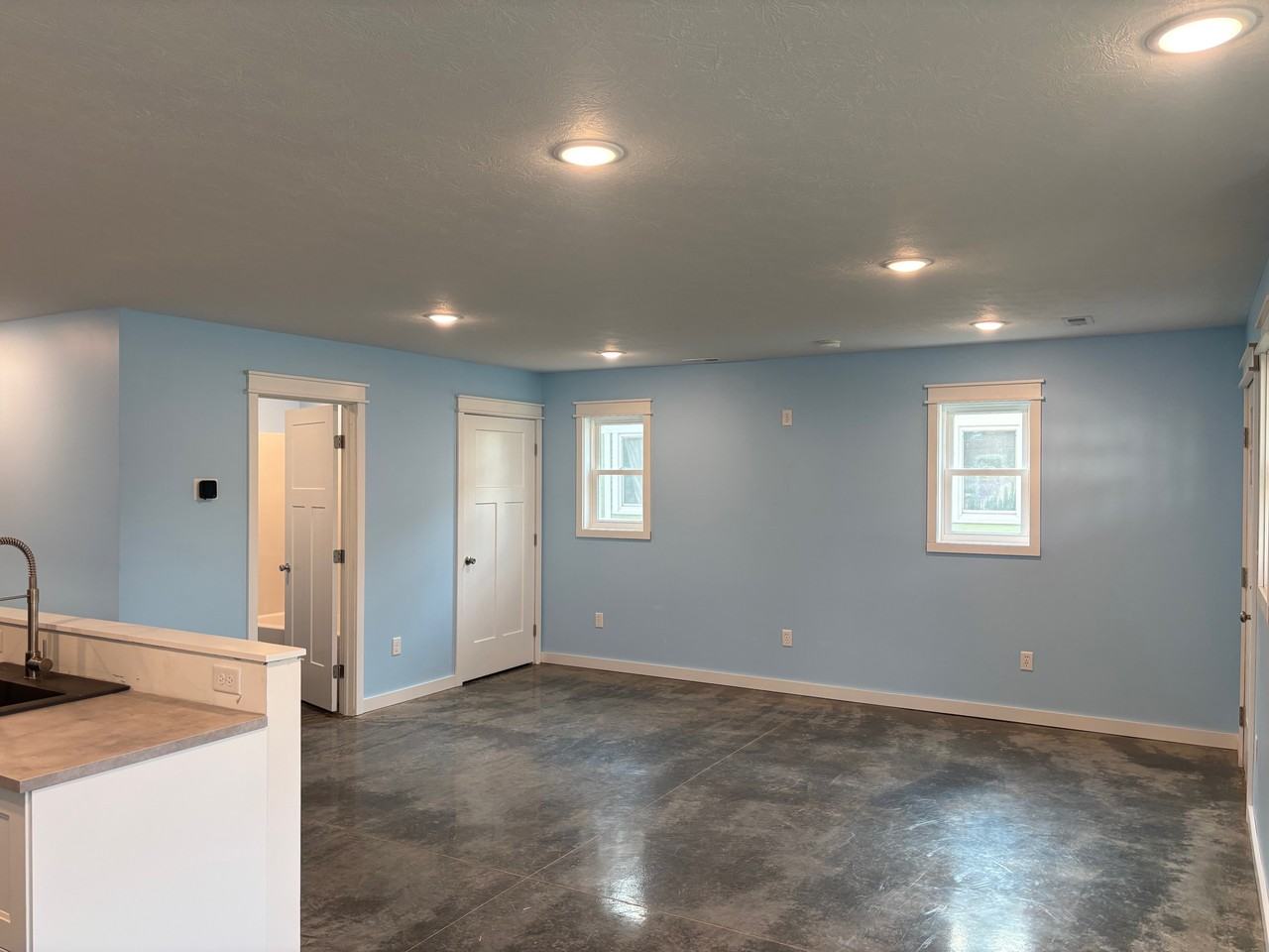 408 W Washington St #A - Photo 2 of 29